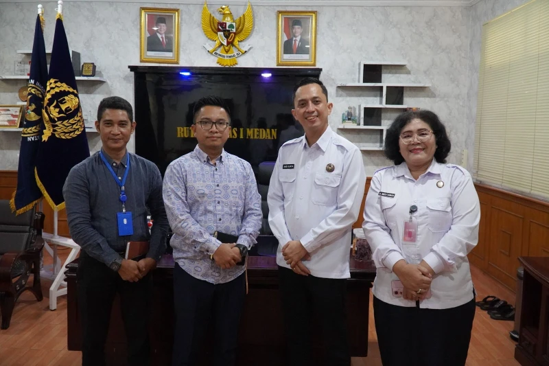 *Perwakilan Konsulat Jenderal Malaysia Silaturahmi dengan Karutan Kelas I Medan* - www.tajamnews.co.id
