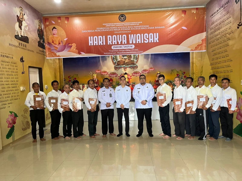 *38 Orang Warga Binaan Rutan Kelas I Medan Dapatkan Remisi Khusus Waisak* - www.tajamnews.co.id