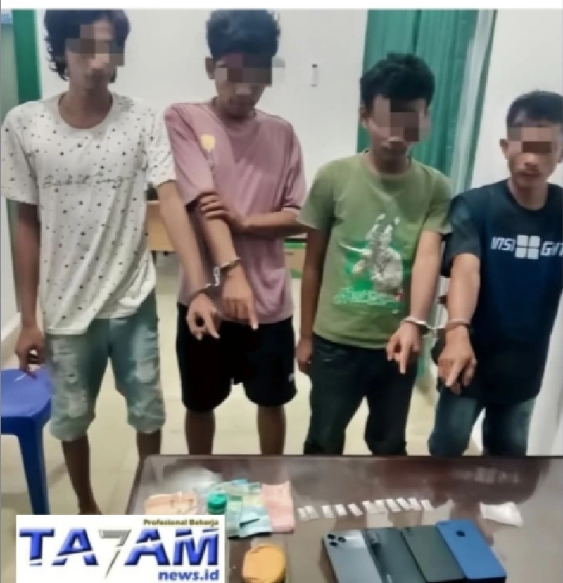 Bravo TNI. 4 Pria Diamankan tim intel dari kodim 0207 saat melakukan transaksi narkoba jenis sabu.dengan barbut 2.51 gram - TajamNews