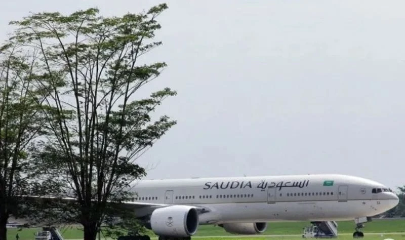 Lagi, Pesawat Saudi Airlines Lakukan Pendaratan Darurat di Bandara Kuala Namu - TajamNews