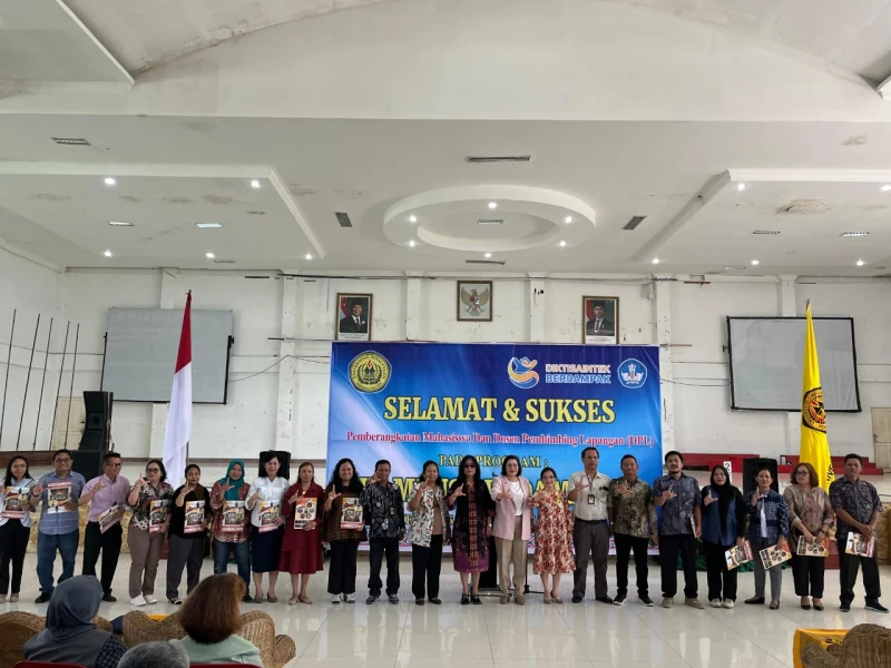 Rektor USI Berangkatkan 664 Mahasiswa/i USI dan 100 DPL Ikuti Program Kampus Berdampak Tahun 2025 - TajamNews