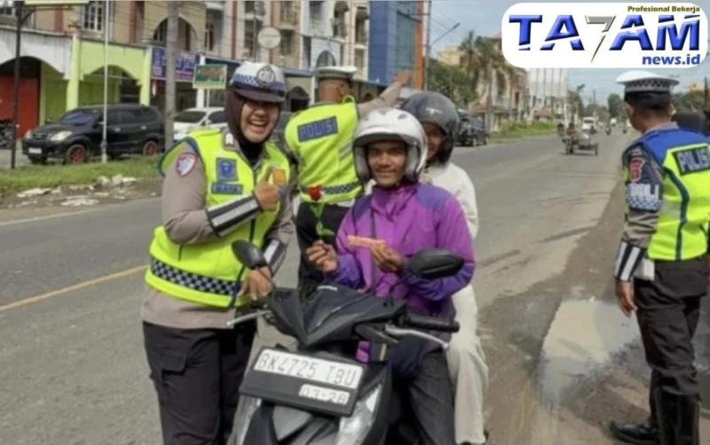Satlantas Polres Sergai Gelar Aksi Simpatik Dalam Rangka HUT Polwan ke 77 dan HUT Lalu Lintas Bhayangkara ke 70 - TajamNews