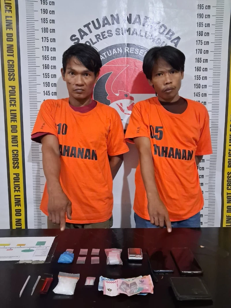 Sat Narkoba Polres Simalungun Bongkar Jaringan Narkoba, Sita 38 Gram Sabu dari Dua Pelaku - TajamNews