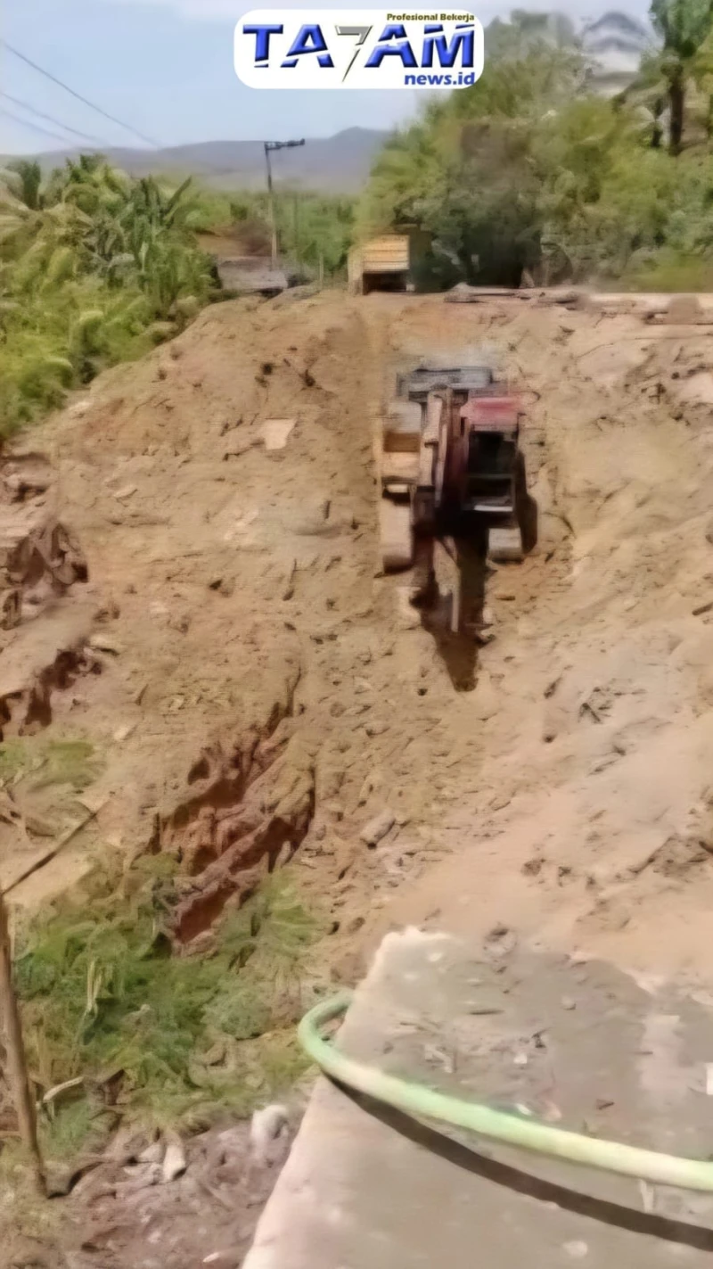 Fakta di Balik Jalan Amblas Siparau: Dari Mudik Lebaran hingga Molornya Proyek Perbaikan - TajamNews