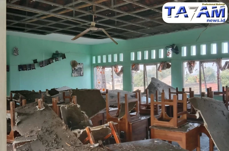 Tanggung Jawab Terabaikan: Ketika Sekolah Rawan Bencana Dibiarkan Tanpa Audit - TajamNews