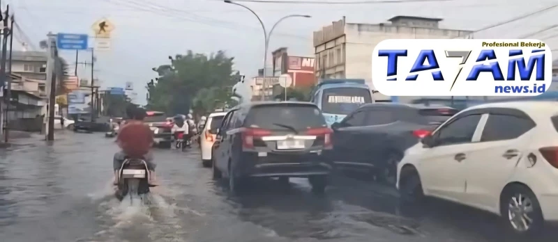 Banjir Tidak Kunjung Usai di Medan: Warga Pertanyakan Efektivitas Penanganan Drainase Kota - TajamNews