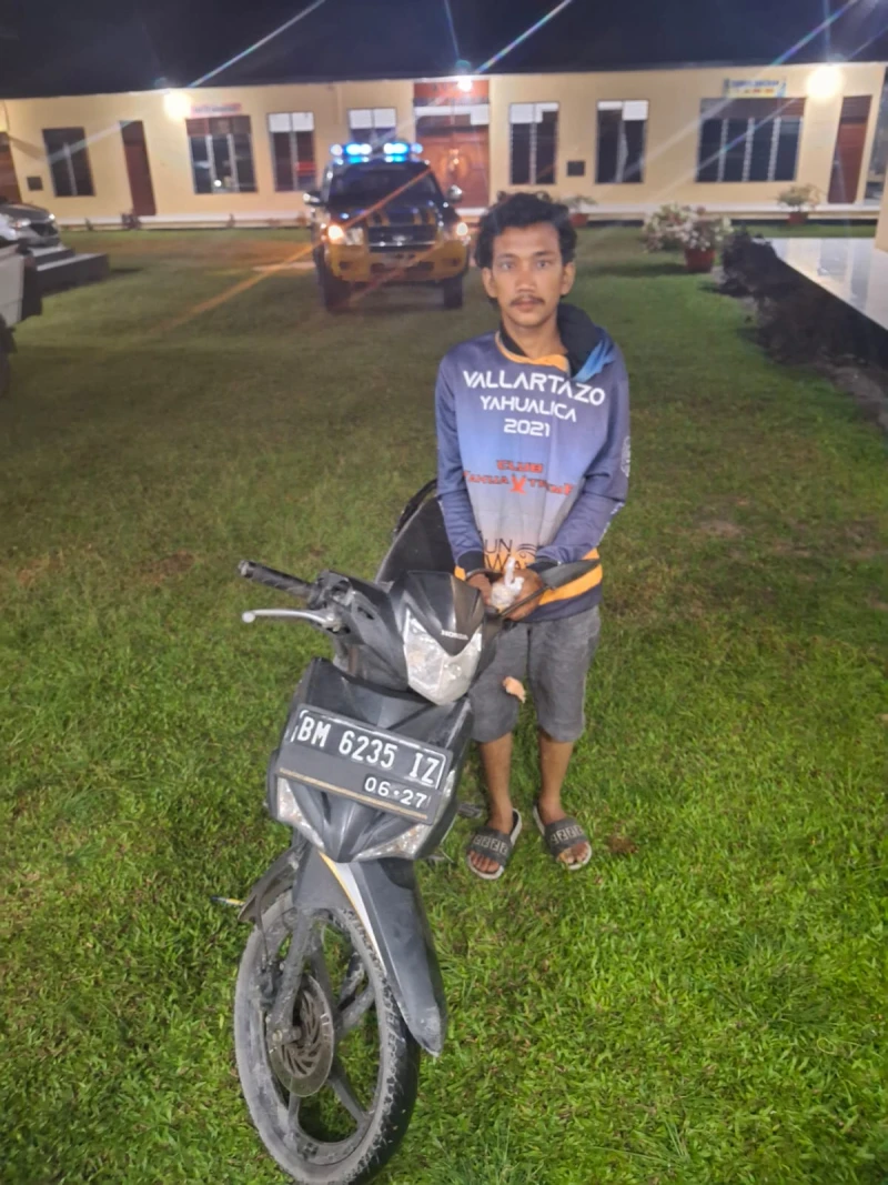 Pelaku Penggelapan Sepeda Motor berhasil di bekuk satres Polsek tanah jawa - TajamNews
