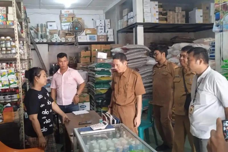 KP3 Deli Serdang Lakukan Sidak Kios Pupuk, Kabid PSP: Pastikan Petani Tak Terlambat Memupuk Tanaman - TajamNews