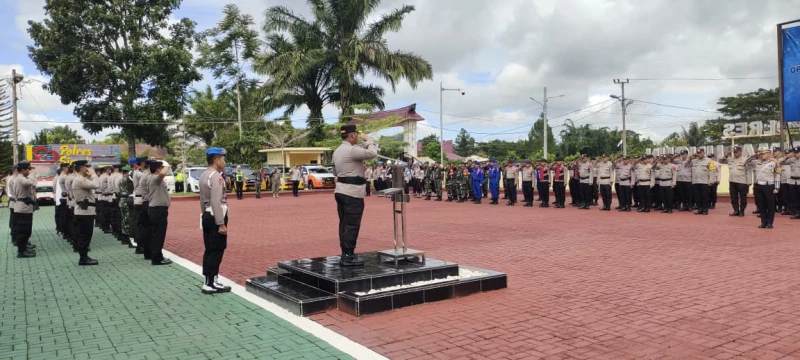 Siap Tempur! Kapolres Simalungun Pimpin Apel Gelar Pasukan Operasi Lilin Toba 2025, Kerahkan Ratusan Personel Amankan Nataru - www.tajamnews.co.id