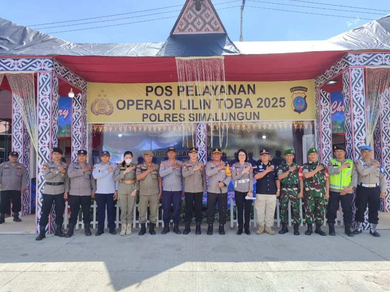 Kapolres Simalungun Cek Langsung Kesiapan Pos Lilin Toba 2025, Pastikan Natal dan Tahun Baru Aman Terkendali - TajamNews