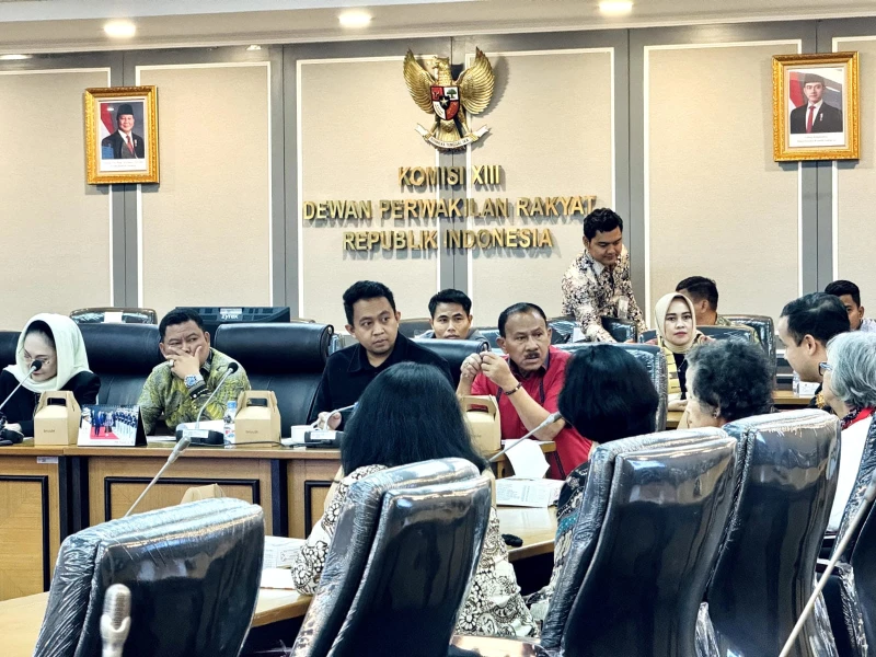 Anggota DPR RI Komisi XIII Periode 2024-2029 Dr. Maruli Siahaan, S.H.,M.H., Dorong Regulasi Ramah Usaha bagi Keluarga Perkawinan Campuran - TajamNews