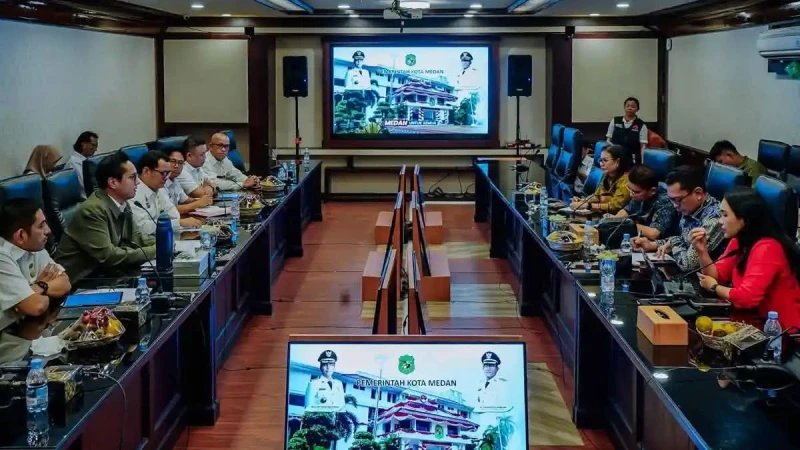 Setahun Memimpin, Rico Waas Akui Berbagai Tantangan Harus Dibenahi, Soal Banjir hingga Infrastruktur - TajamNews