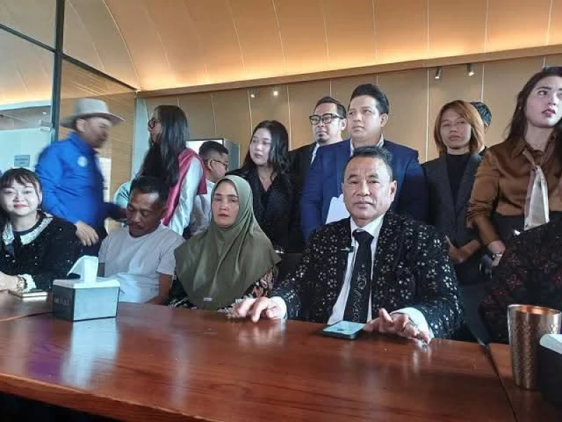 Hotman Paris Dampingi Fandi, ABK Asal Belawan yang Dituntut Mat1 Kasus Penyelundvpan Hampir 2 Ton Sabu - TajamNews