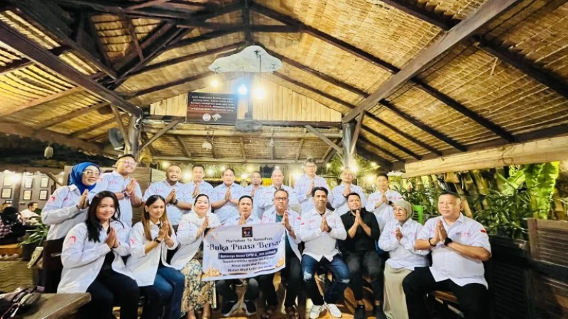 DPW A-PPI Sumut Panaskan Silaturahmi Jelang Lebaran, Buka Puasa Bareng hingga Bagi Parcel - TajamNews