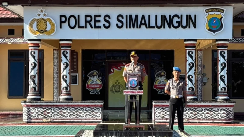 Pimpin Apel Pagi Kapolres Simalungun Tekankan Disiplin, Pengawasan Melekat, dan Kesiapsiagaan Hadapi Bencana - TajamNews
