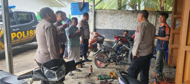 Baru Diluncurkan, Aplikasi "Hallo Kapolres Simalungun" Langsung Bergerak Cepat Tangani Aduan Knalpot Brong Warga Bandar Huluan - TajamNews