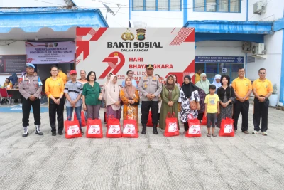 Polres Simalungun Bagikan 150 Paket Sembako Gratis Untuk Lansia Dan Masyarakat Sambut Hut Bhayangkara Ke-79 - www.tajamnews.co.id