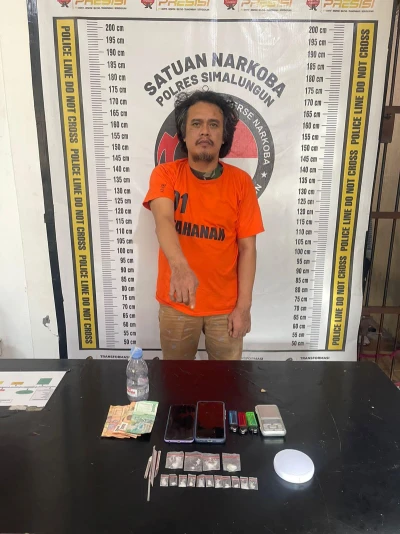 Kolaborasi Polsek Bangun dan Sat Narkoba Polres Berbuah Manis, Pengedar Sabu  5,23 gr, 47 Tahun Diamankan - www.tajamnews.co.id