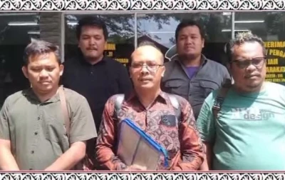 *Di Duga Menghina Suku Simalungun Terkait Tanah Dilaporkan ke Poldasu,Tindak Tegas Atas Dugaan Penghina Suku Simalungun* - www.tajamnews.co.id