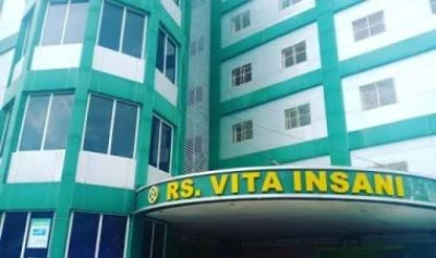 Sikap Tak Manusiawi, Perawat RS Vita Insani Pematangsiantar Diduga Paksa Pasien Pulang Tengah Malam dalam Kondisi Lemas - www.tajamnews.co.id