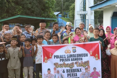 Wujud Kepedulian Polres Simalungun: Safari Ramadhan Bagi Takjil ke Karyawan Perkebunan - www.tajamnews.co.id
