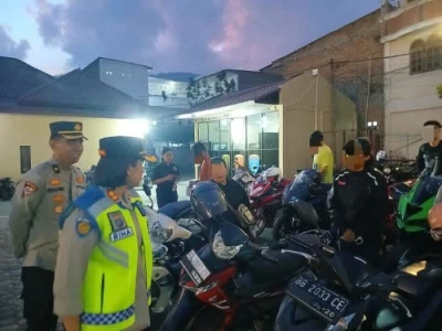 Polres Samosir Sita 33 Unit Sepeda Motor Pelanggar Lalu Lintas - www.tajamnews.co.id