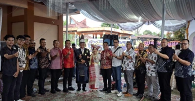 Rombongan Dit Intelkam Polda Sumut Hadiri Pernikahan Briptu Samuel Deopin Saragih dan Efri Elsridayani Purba - www.tajamnews.co.id