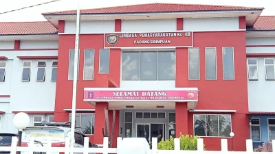 Blok A Kamar 6 Lapas Kelas llB Padangsidimpuan Disinyalir Jadi "Loket" Narkoba - www.tajamnews.co.id